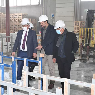 Governor visits Ionic Factory